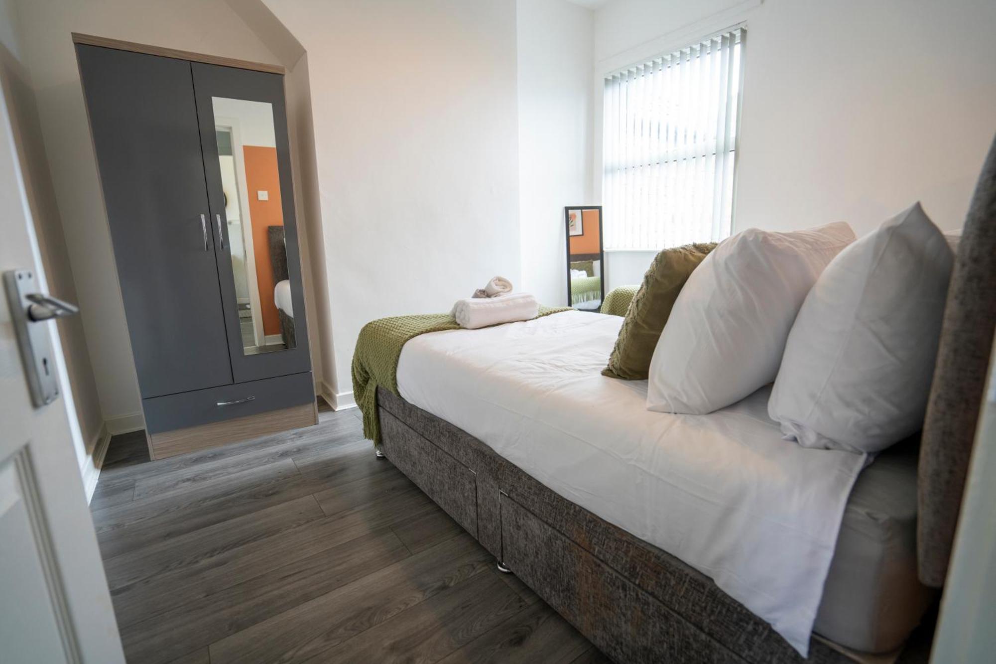 Holiday home Walton Breck House *